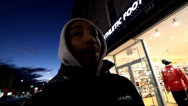 Feeding my Ball Python (Eve eating 3 mice) смотреть онлайн