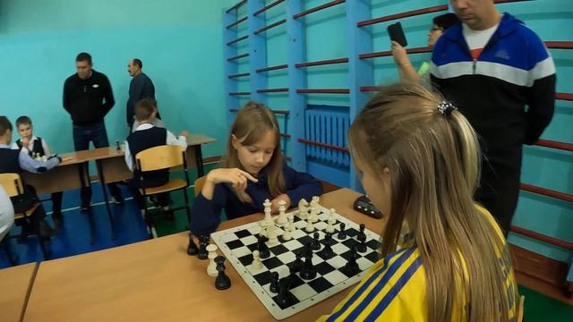 Соревнования по шахматам среди учащихся 1-5 кл. общеобразовательных организаций Минусинского района смотреть онлайн