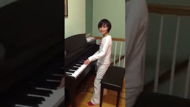 Hannah playing смотреть онлайн