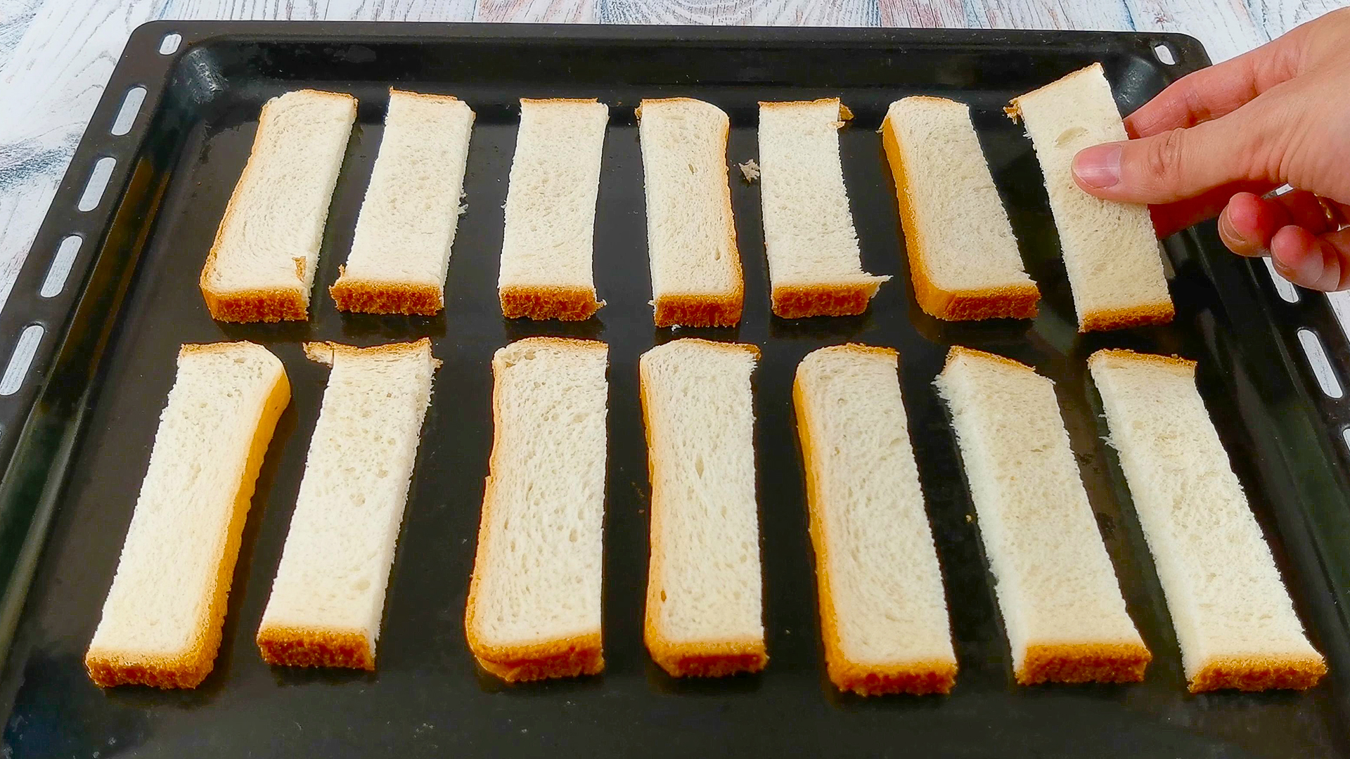 Закуска из хлеба. Просто и очень вкусно смотреть онлайн