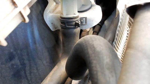 Coolant Pipe A2712001552 Replacement On Mercedes Benz M271 Kompressor