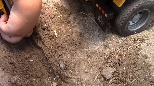 Bruder Toy Trucks For Kids! | JCB Backhoes, Dump Trucks, Tractor Loaders, Bulldozers | JackJackPlay