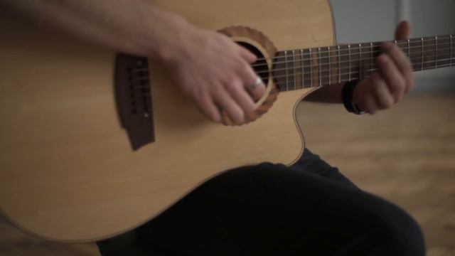 Piotr Szumlas - Falling Love (2018) смотреть онлайн