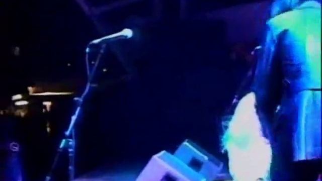 Nirvana - Kurt Cobain at Reading Festival '92 смотреть онлайн