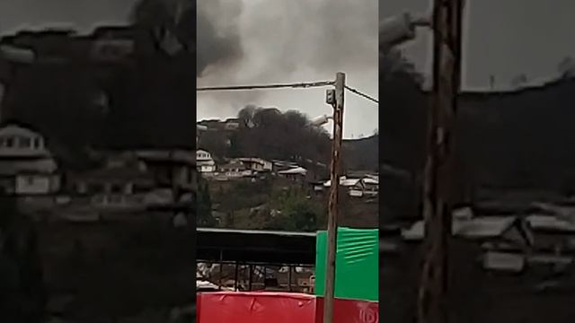 Пожар в Сочи Горит дом 14- 01-19 смотреть онлайн