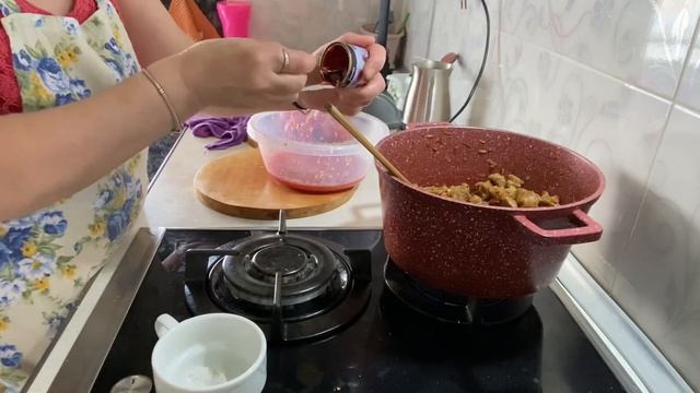 Салянка с Говядины делайте просто и легко,новый способ‼️?и жареный вермишель ?? смотреть онлайн