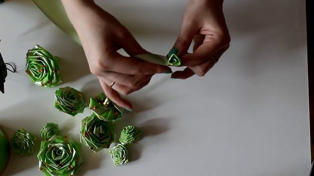 Роза из упаковочных подарочных лент! смотреть онлайн