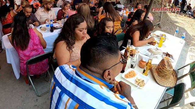 Los Diablos Unidos de Huajuapan Llegan a La Boda de Mario y Lorely en San Juan Trujano Oaxaca смотреть онлайн