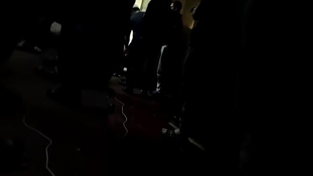 ЧЕЧЕНЕЦ В ТЮРЬМЕ ОБЪЯСНЯЕТ КАК СЕБЯ ВЕСТИ ЗЕКАМ смотреть онлайн