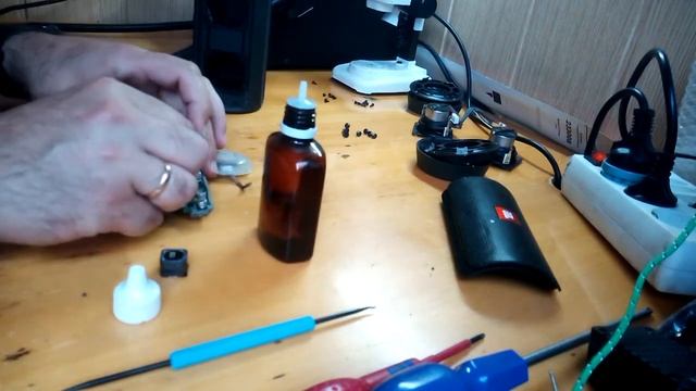 JBL charge 2+ нет звука колонка ремонт смотреть онлайн