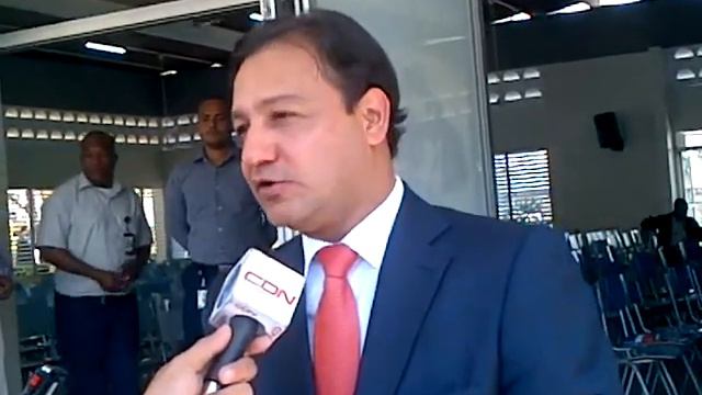 video de Abel Martinez Duran, sobre la constitucion infantil, смотреть онлайн