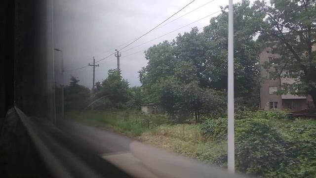 Немного дороги из окна поезда 678 "Новороссийск-Владикавказ" смотреть онлайн
