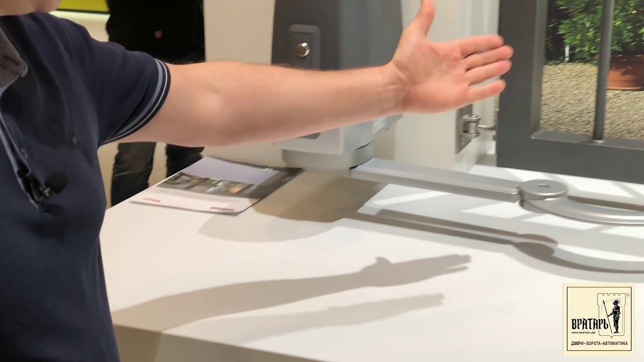 Выставка BAU 2019. Привод для распашных ворот VersaMatic смотреть онлайн