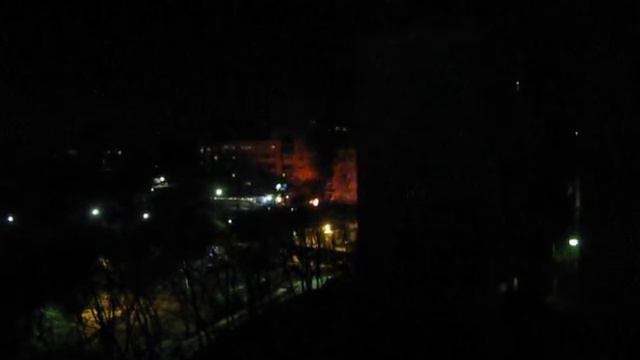 Возгорание автомобиля на Днепровской 27-12-2012 смотреть онлайн