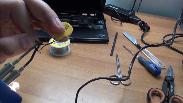 How to replace the BIOS battery in an IBM ThinkPad X41 laptop смотреть онлайн