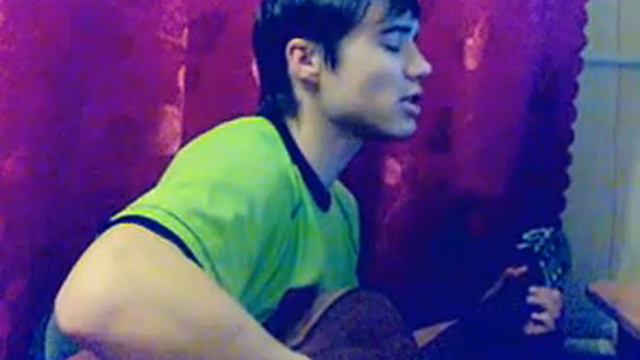 Юрий Кузнецов - Под гитару смотреть онлайн