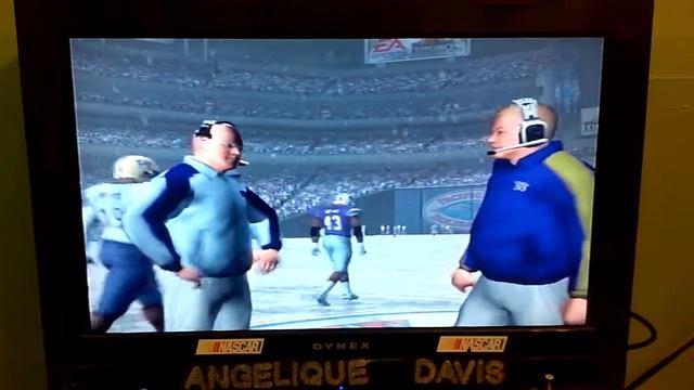 NCAA Football 2005 End Game 535 смотреть онлайн