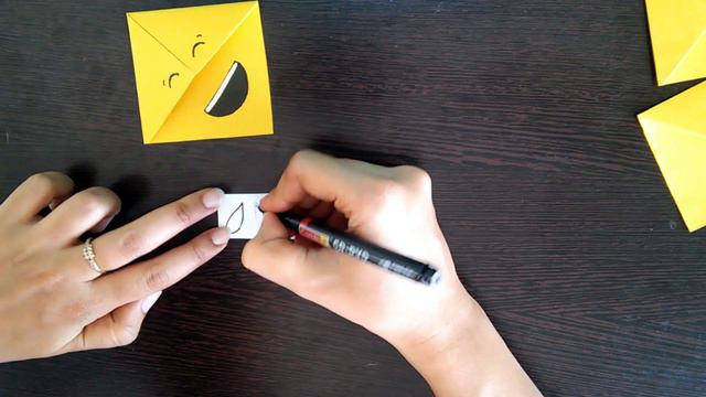 Emoji Corner Bookmarks | How to make smiley bookmarks | DIY | Paper Craft смотреть онлайн