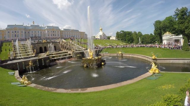 UNESCO World Heritage: Peterhof Gardens/Fountains, St Petersburg, Russia