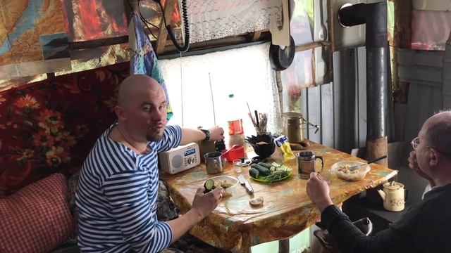 Масленица/ жарим блины/ блины из бутылки/блины в тайге/ масленица в зимовье/сжигаем чучело маслениц смотреть онлайн