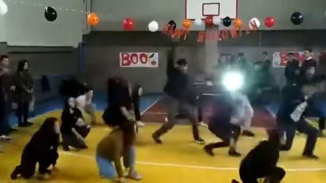 Танец на Хеллоуин Halloween смотреть онлайн