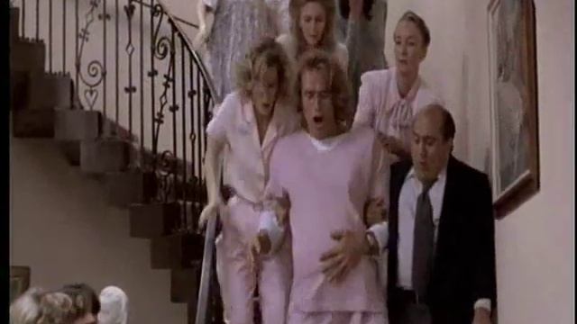 Junior - Chariots of Fire Spoof смотреть онлайн