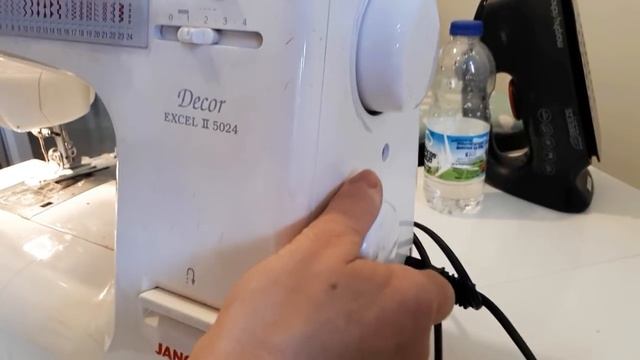 How To Sew Button Holes using a Janome Sewing Machine - Sewing Tutorial смотреть онлайн