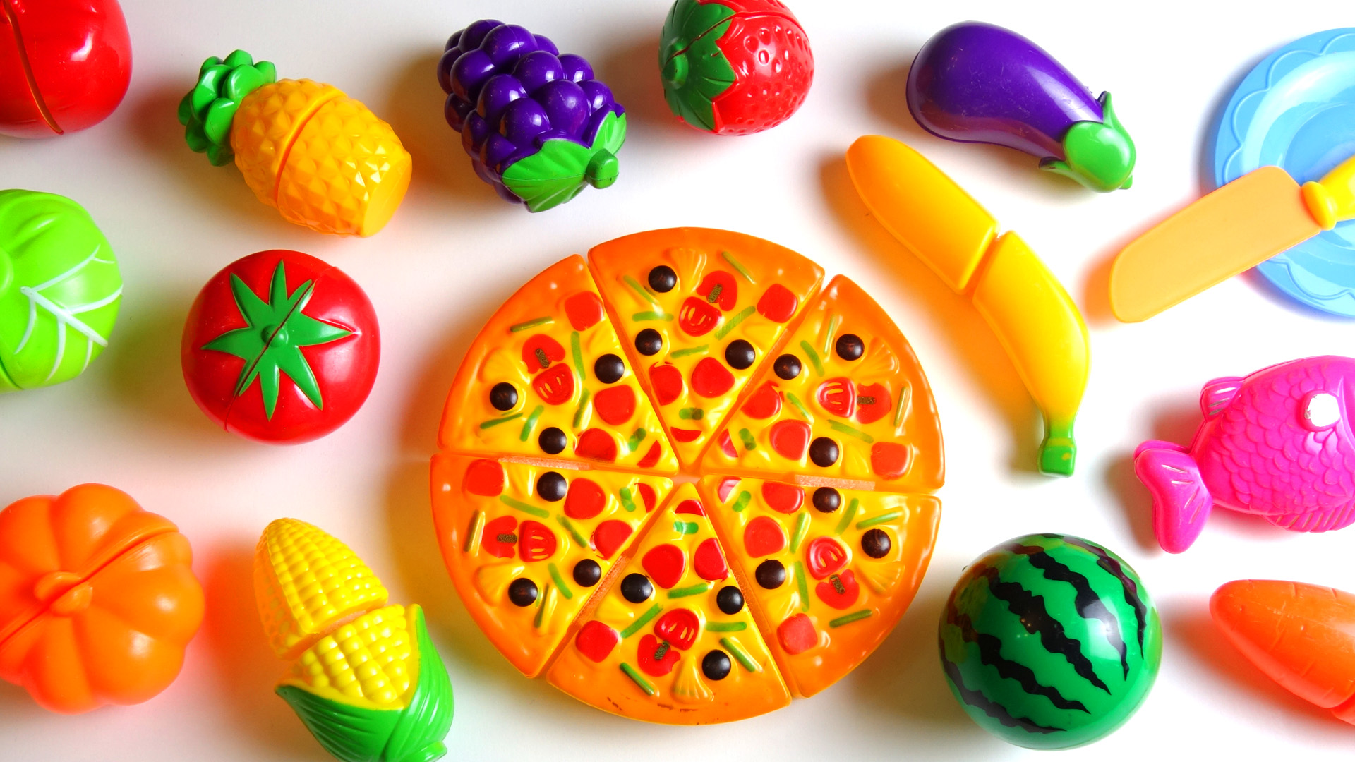 Учим и режем овощи и фрукты на липучках. Развивающее видео. Игрушечные фрукты и овощи. Игрушки смотреть онлайн