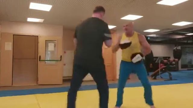 Тренировки по боксу...!! смотреть онлайн