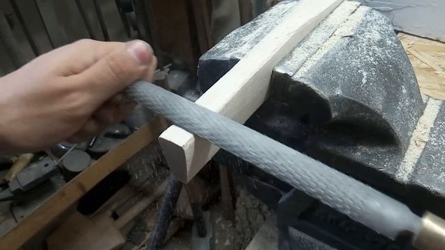 Old Rusty Military Axe Restoration смотреть онлайн