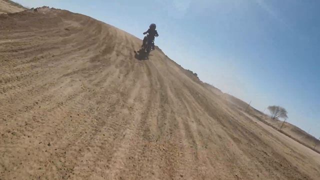 4 Year Old Motocross Race on PW 50 - Motoland MX park, AZ Beginner track смотреть онлайн