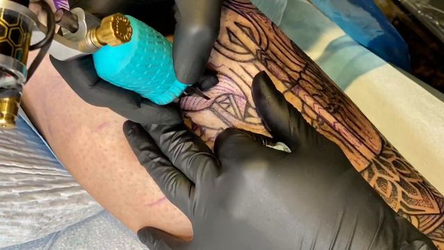 SKULL TATTOO & GEOMETRIC [TATTOO TIME LAPSE] смотреть онлайн