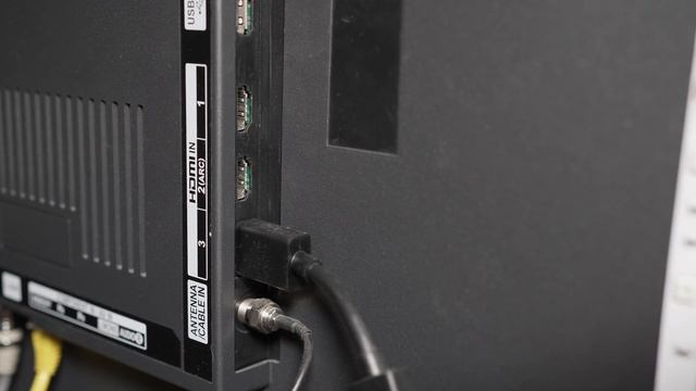 How to Fix Your Samsung TV That Won't Turn On - Black Screen Problem смотреть онлайн