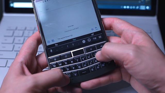 Unihertz Titan Review - Blackberry Passport back with a vengeance! смотреть онлайн