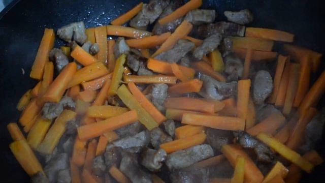 ПОКА Я БЫЛА НА РАБОТЕ, МУЖ ПРИГОТОВИЛ ШИКАРНЫЙ ОБЕД. УХА ИЗ ЩУКИ И ПЛОВ смотреть онлайн