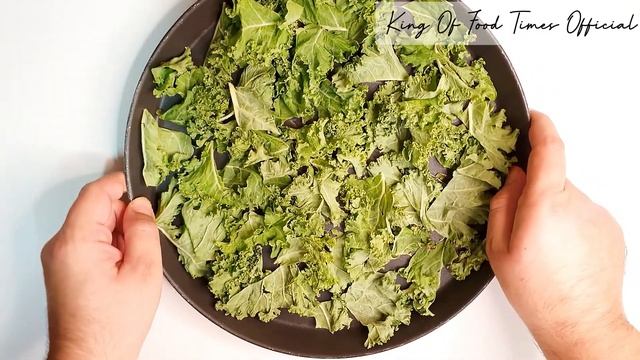 Kale Chips, Vegan Mayonnaise & Portobello Mushroom Burger | easy vegan recipe #veganrecipes - Part смотреть онлайн