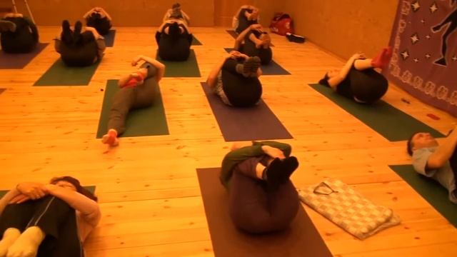 Упражнения цигун для начинающих, видео уроки от вьетнамского мастера цигун Ким Канг Тхиен смотреть онлайн