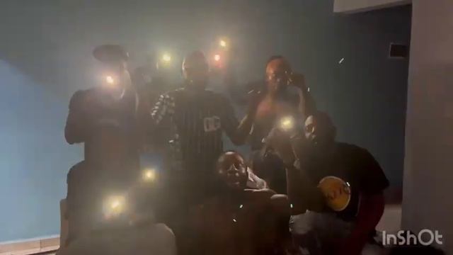 Groovie Boy having a good time with friends vibing to Kpah смотреть онлайн