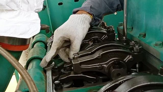 VALVE & INJECTOR ADJUSTMENT FOR CUMMINS KTA19—G4 (PART 2) смотреть онлайн