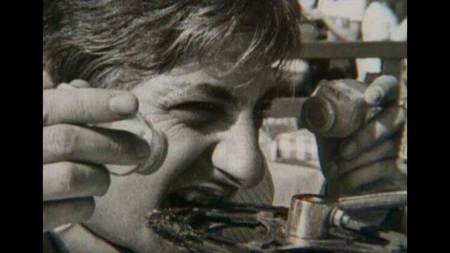 La curiosa historia de Michel Lotito, el hombre que se comió un avión entero смотреть онлайн
