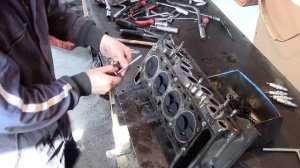 Часть 1 Lada Капитальный ремонт ВАЗ 2107 (1600).Разборкa (ГБЦ карбюратор КПП блок цилиндров)