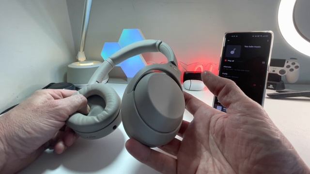 Sony WH-1000XM4 headphones review #Sony #Tech смотреть онлайн