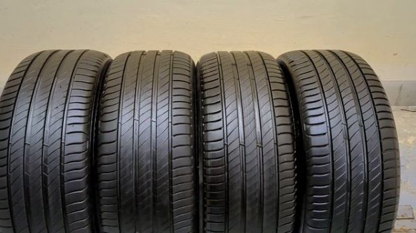 235/45/18 Michelin Primacy 4