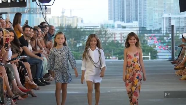 Acacia | Resort 2019 Full Fashion Show | Exclusive