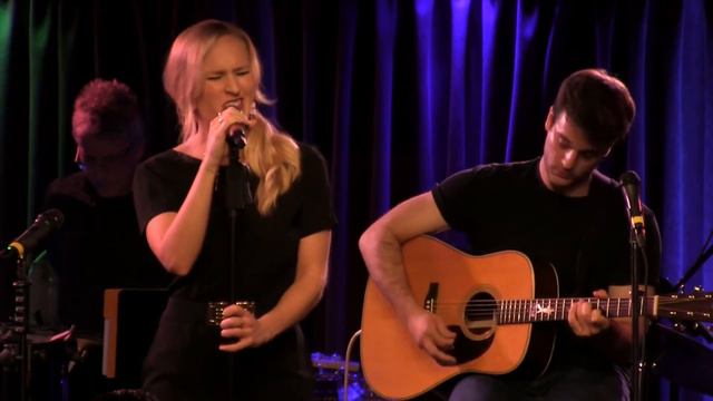 Stephanie Torns - "I Just Want You" (Sara Bareilles) смотреть онлайн