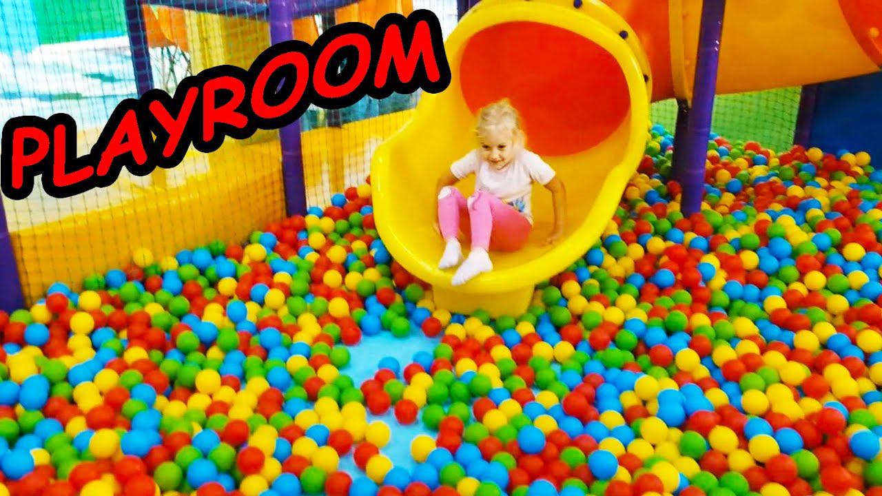In the Playroom With Friends смотреть онлайн