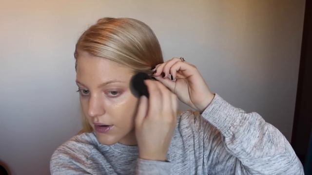 NYX Stay Matte but Not Flat Foundation Review & Demo смотреть онлайн