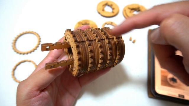 謎の箱を組み立てよう！ クリプトス(Kryptos)