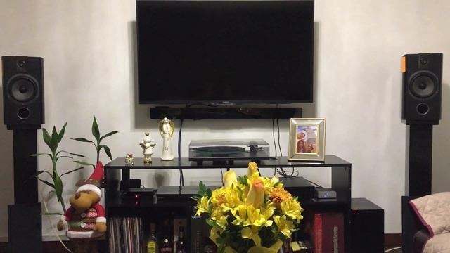 Focal Chorus 706 + MUSIC HALL a15.3 + Pro-Ject DAC BOX S2+ смотреть онлайн