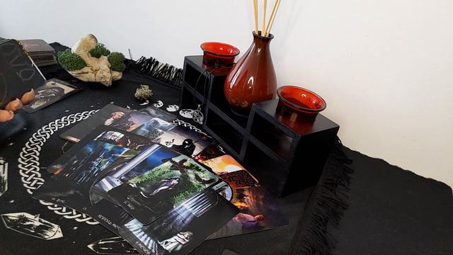 4 Короля: Вся Правда о Нем! Что Он Скрывает и Что Вам Надо Знать о Нем Здесь и Сейчас?!. смотреть онлайн